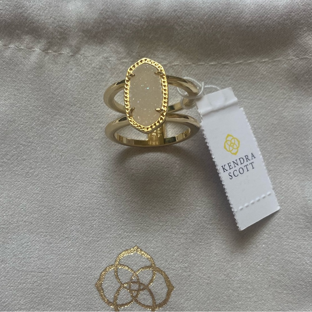 NWT Kendra Scott Elyse ring size 8 in gold/iridescent drusy
